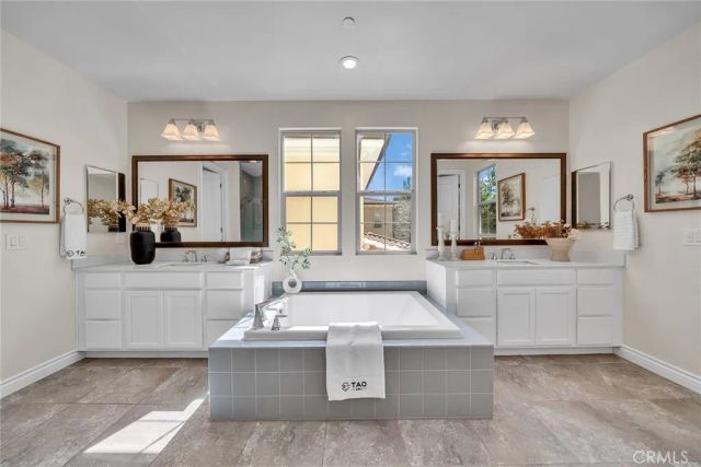 60 Sherwood, Irvine, CA 92620