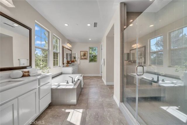60 Sherwood, Irvine, CA 92620