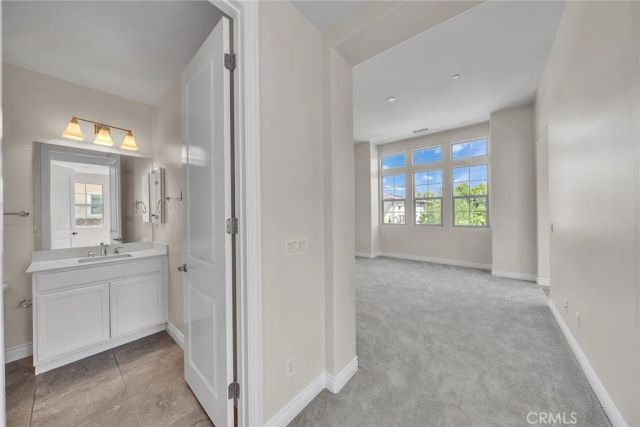 60 Sherwood, Irvine, CA 92620