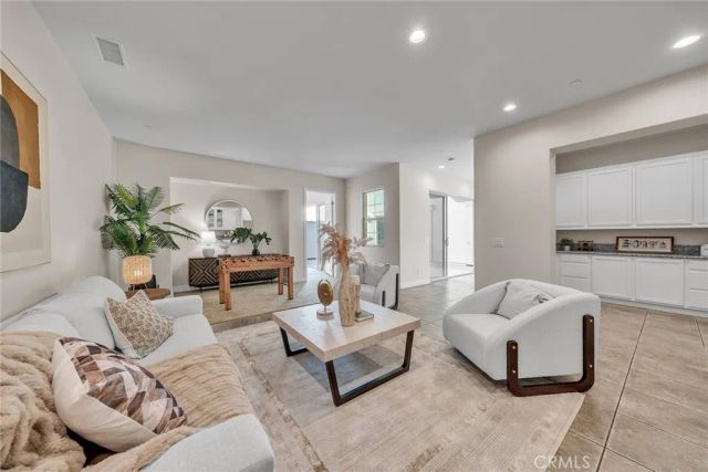 60 Sherwood, Irvine, CA 92620