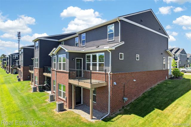 4799 Broomfield Way, Orion Charter Township, MI 48359