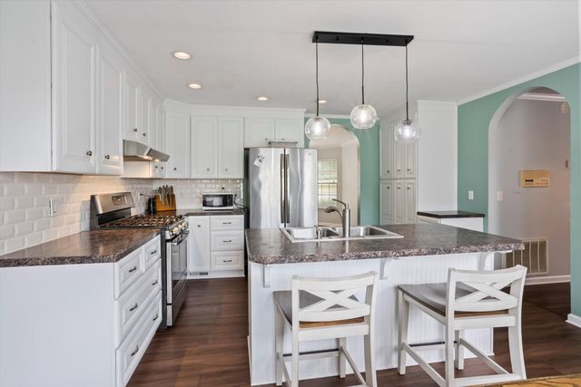 613 Skyline Drive, Batesburg-leesville, SC 29070