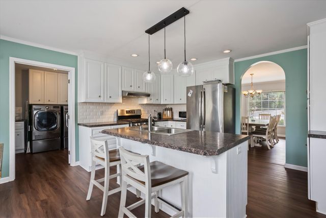 613 Skyline Drive, Batesburg-leesville, SC 29070