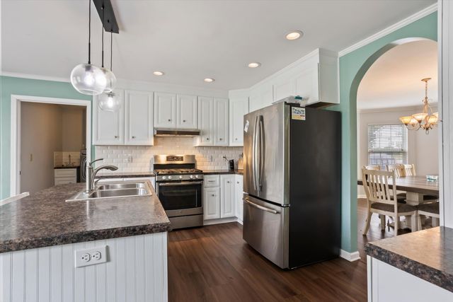 613 Skyline Drive, Batesburg-leesville, SC 29070