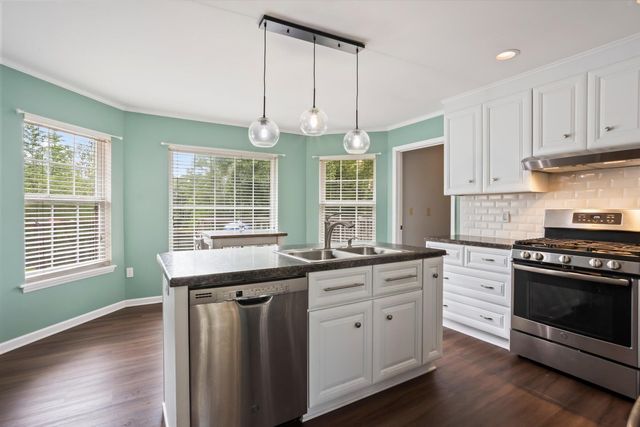 613 Skyline Drive, Batesburg-leesville, SC 29070