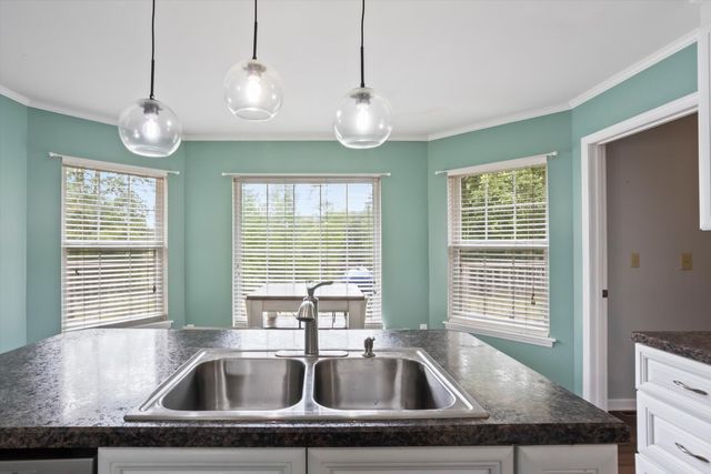 613 Skyline Drive, Batesburg-leesville, SC 29070