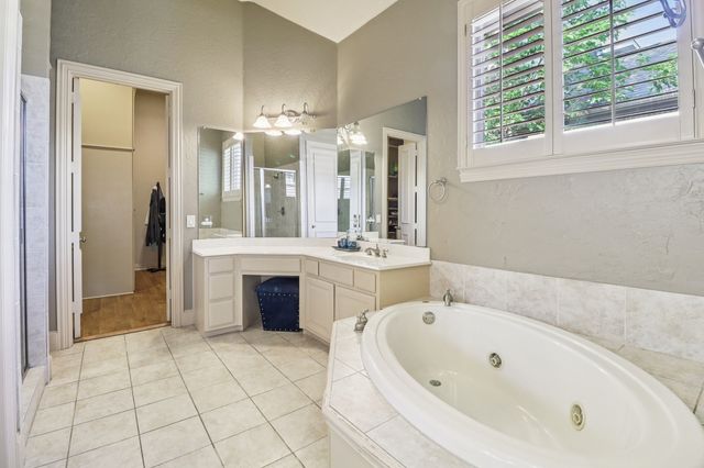 219 High Point Drive, Murphy, TX 75094