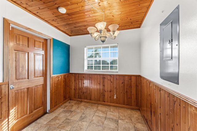 1425 SE San Sovina Terrace, Port St Lucie, FL 34952