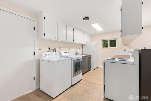 25515 SE Issaquah-Fall City Road, Issaquah, WA 98029