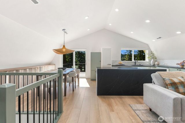 25515 SE Issaquah-Fall City Road, Issaquah, WA 98029