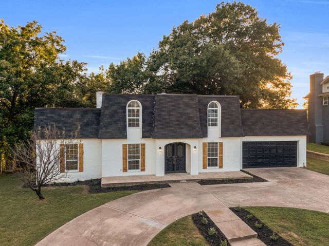 4220 Dawn Drive, Benbrook, TX 76116