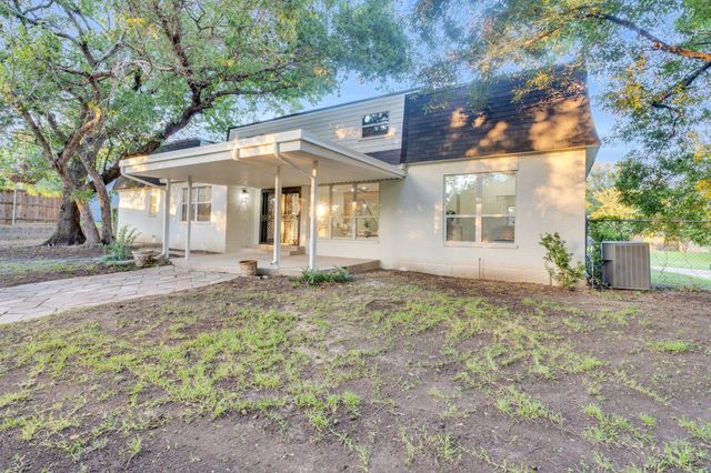 4220 Dawn Drive, Benbrook, TX 76116