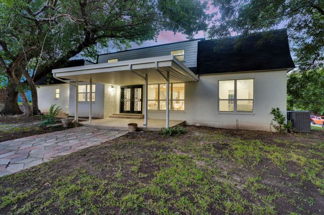 4220 Dawn Drive, Benbrook, TX 76116