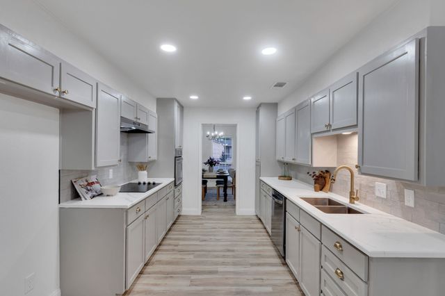 4220 Dawn Drive, Benbrook, TX 76116