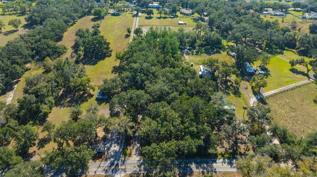 9580 MCINTOSH ROAD, Dover, FL 33527