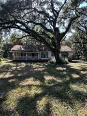 9580 MCINTOSH ROAD, Dover, FL 33527