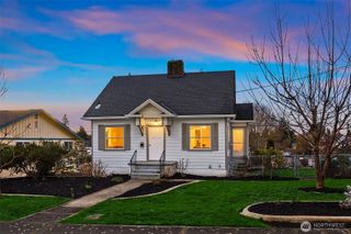 2002 State Street #C, Everett, WA 98201