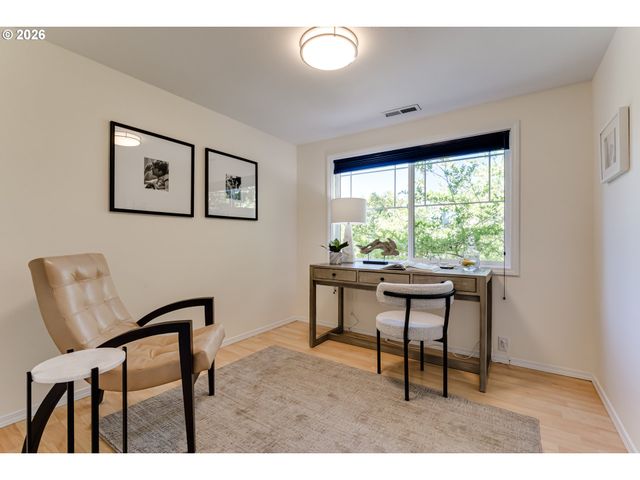 3185 KEVINGTON Ave, Eugene, OR 97405