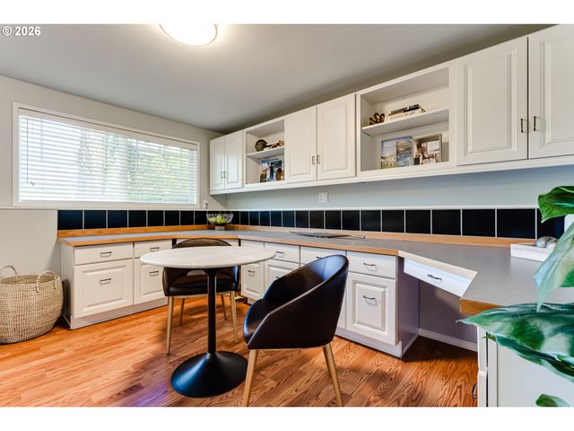 3185 KEVINGTON Ave, Eugene, OR 97405