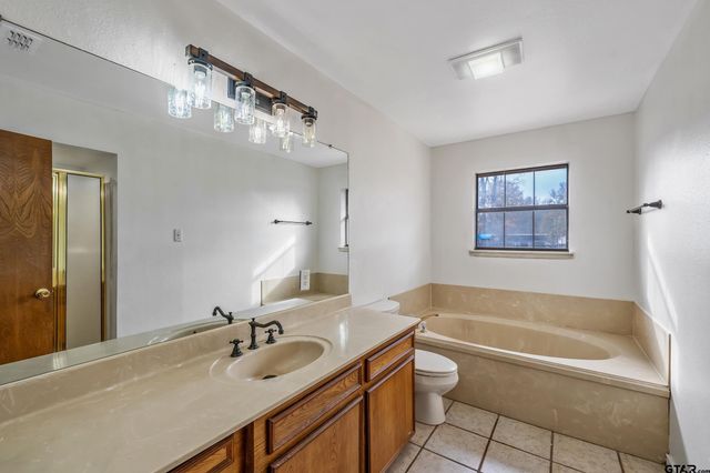 2906 VZ CR 4923, Ben Wheeler, TX 75754