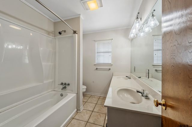 2906 VZ CR 4923, Ben Wheeler, TX 75754