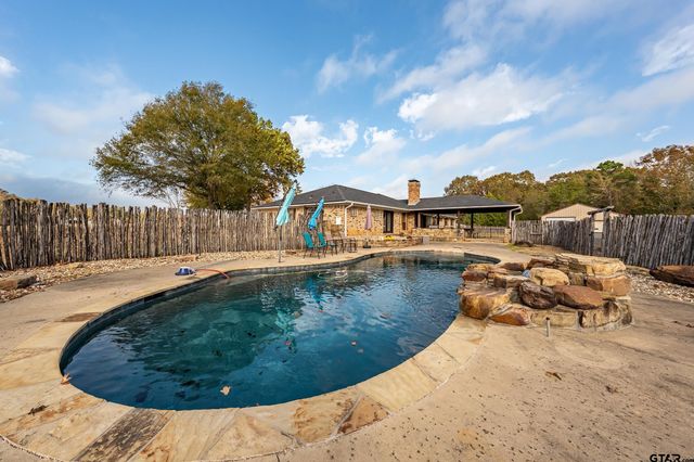 2906 VZ CR 4923, Ben Wheeler, TX 75754