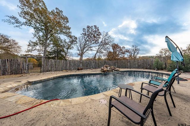 2906 VZ CR 4923, Ben Wheeler, TX 75754