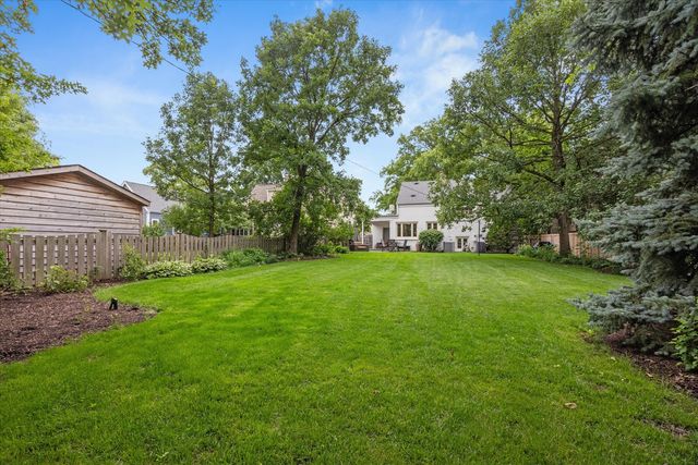 3929 Grove Avenue, Western Springs, IL 60558