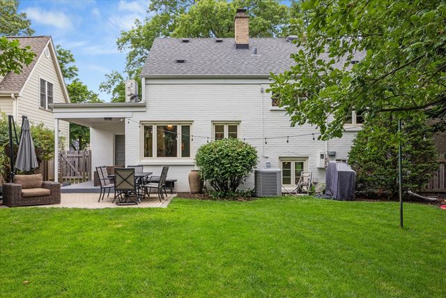 3929 Grove Avenue, Western Springs, IL 60558