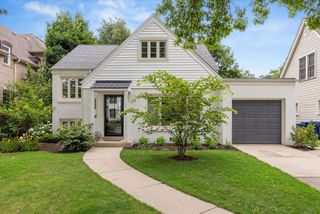 3929 Grove Avenue, Western Springs, IL 60558