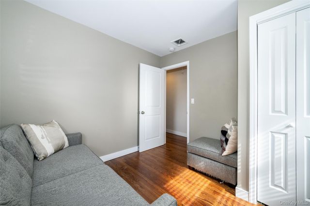 29 Oakdale Avenue, New Rochelle, NY 10801