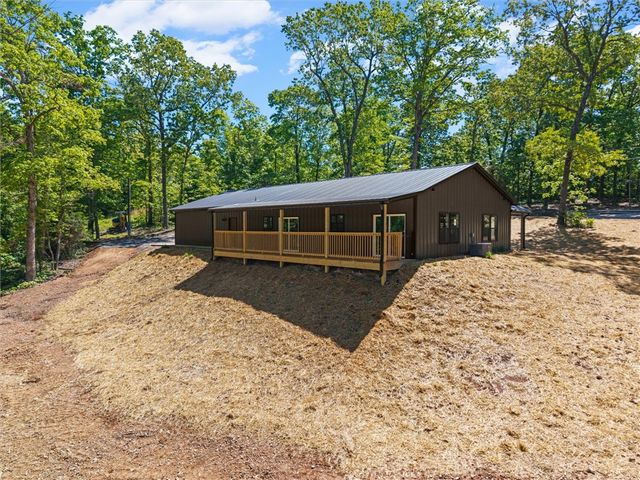322 Madison 1458, Huntsville, AR 72740