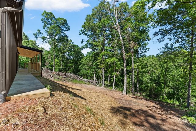 322 Madison 1458, Huntsville, AR 72740