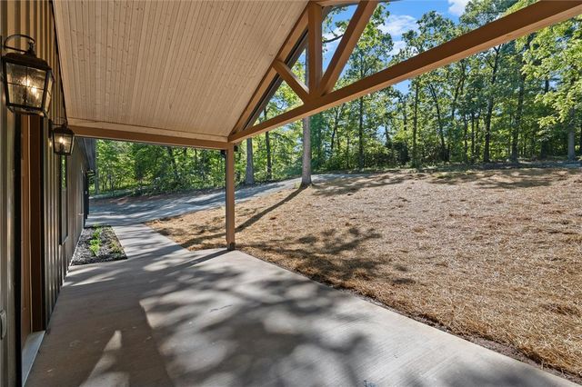 322 Madison 1458, Huntsville, AR 72740