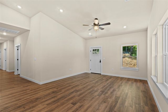 322 Madison 1458, Huntsville, AR 72740