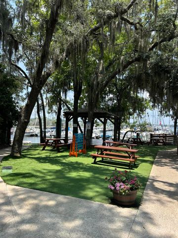 59 Marina Cove Drive, Niceville, FL 32578