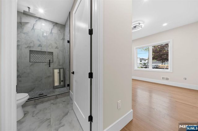 317 Edstan Way, Paramus, NJ 07652