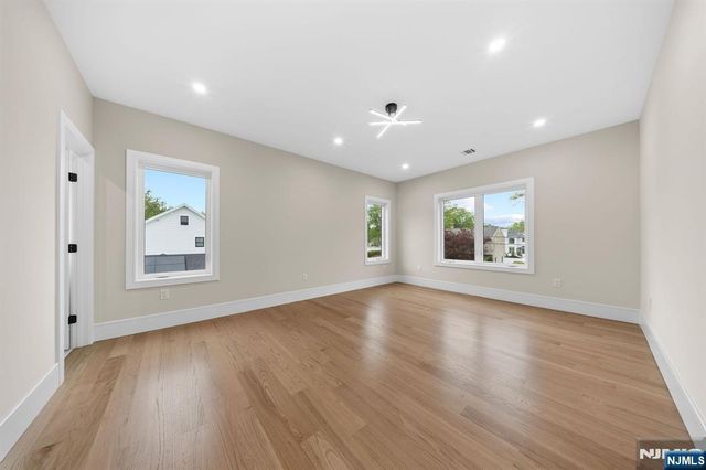 317 Edstan Way, Paramus, NJ 07652