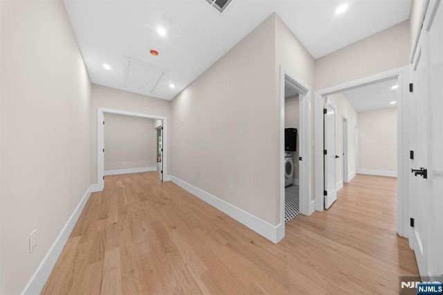 317 Edstan Way, Paramus, NJ 07652