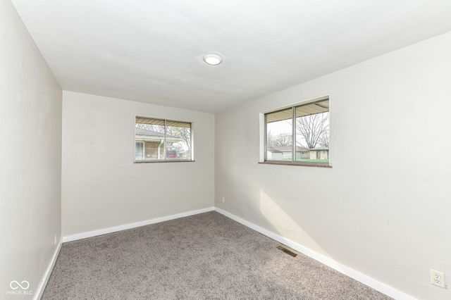 2328 E 9th Street, Anderson, IN 46012