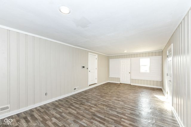 2328 E 9th Street, Anderson, IN 46012