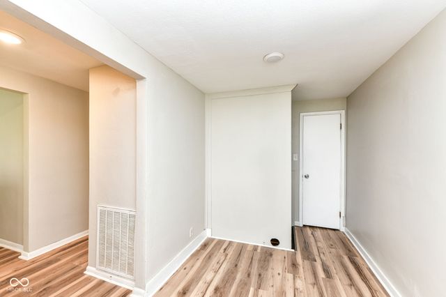 2328 E 9th Street, Anderson, IN 46012