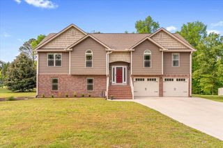 1065 Country Meadows Lane, Dalton, GA 30721