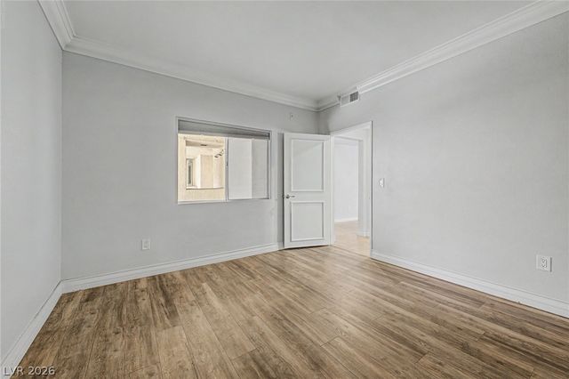 260 East Flamingo Road 220, Las Vegas, NV 89169