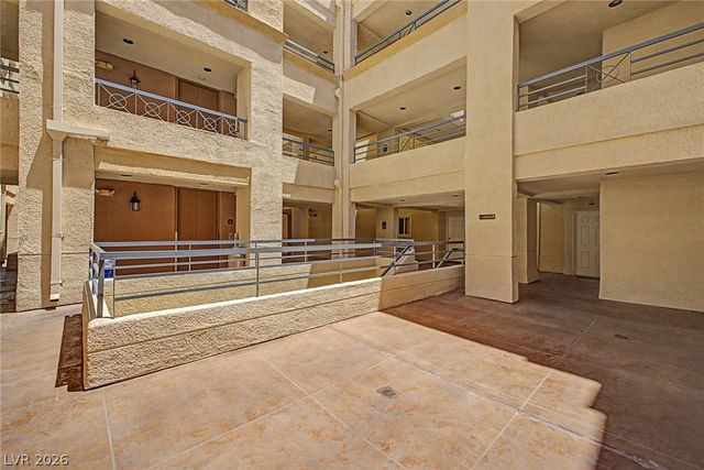 260 East Flamingo Road 220, Las Vegas, NV 89169