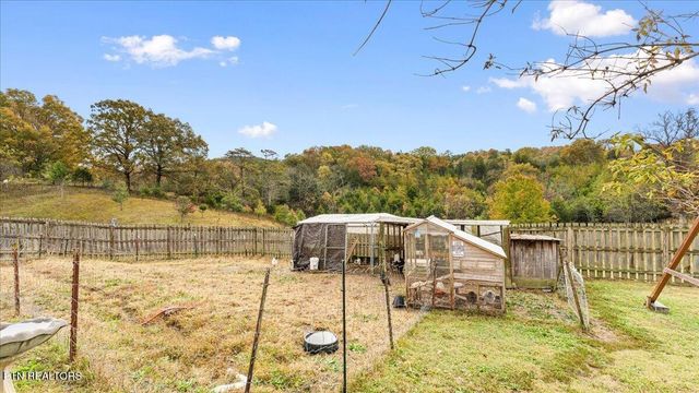 10528 Thorngrove Pike, Strawberry Plains, TN 37871