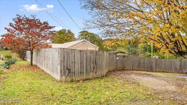 10528 Thorngrove Pike, Strawberry Plains, TN 37871