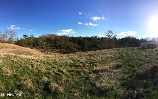 10528 Thorngrove Pike, Strawberry Plains, TN 37871