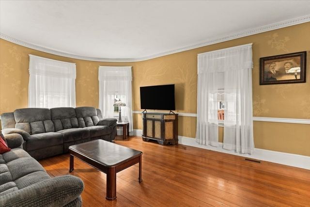 220 Smith St, North Attleboro, MA 02760
