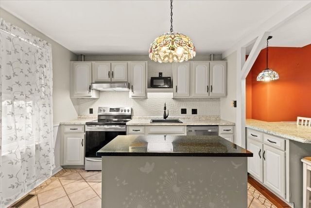 220 Smith St, North Attleboro, MA 02760